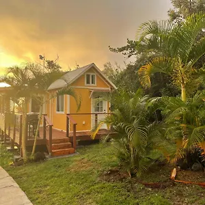 county-cottage-in-papa-bay.hotelsinhawaii.org/